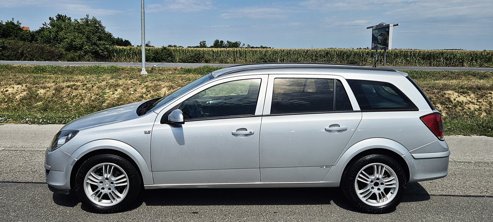 Opel Astra Karavan 1,7 CDTI**REG. DO 08 /2027 *KLIMA* N1 VOZILO*, fotografija 5
