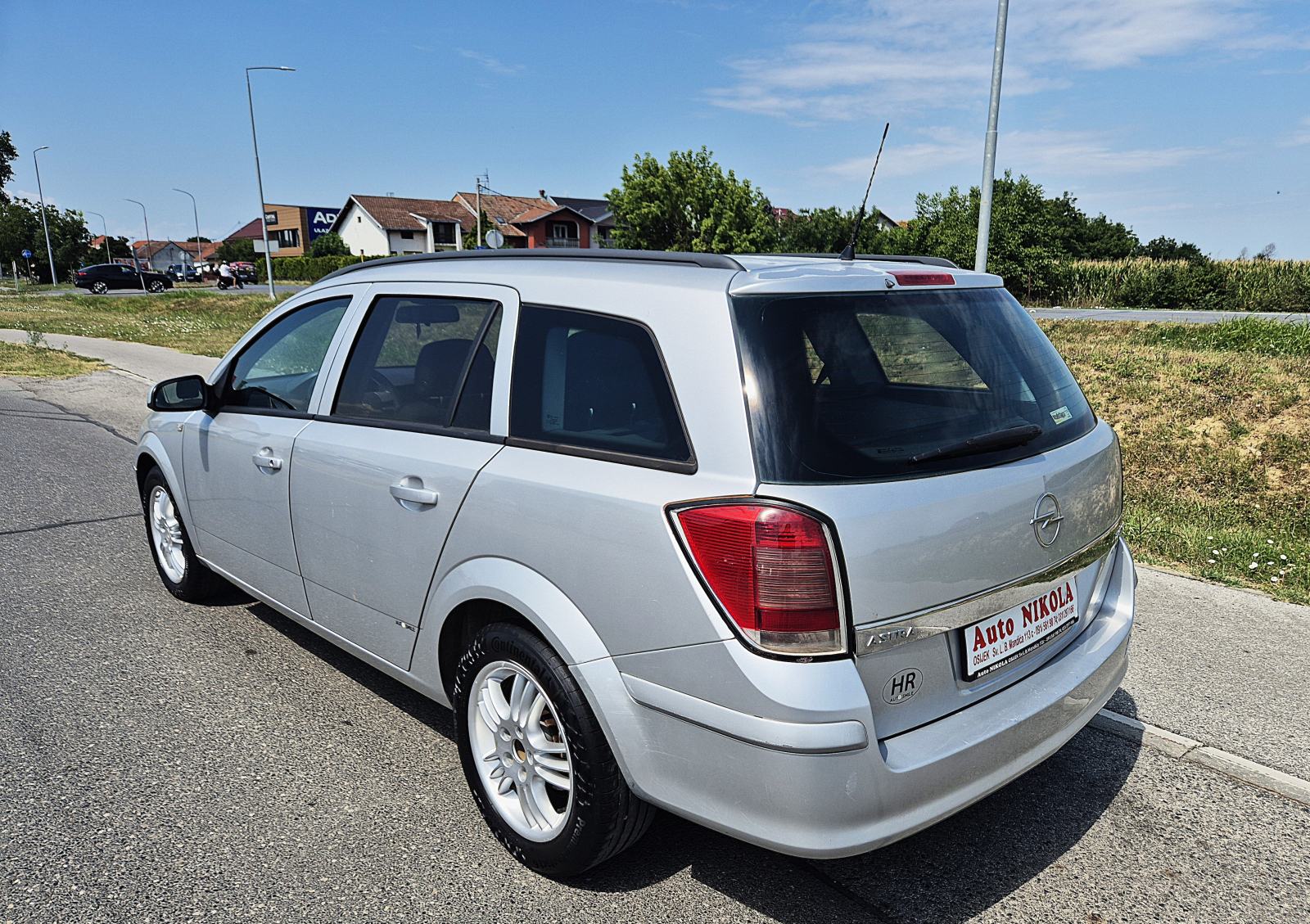 Opel Astra Karavan 1,7 CDTI**REG. DO 08 /2027 *KLIMA* N1 VOZILO*, fotografija 4