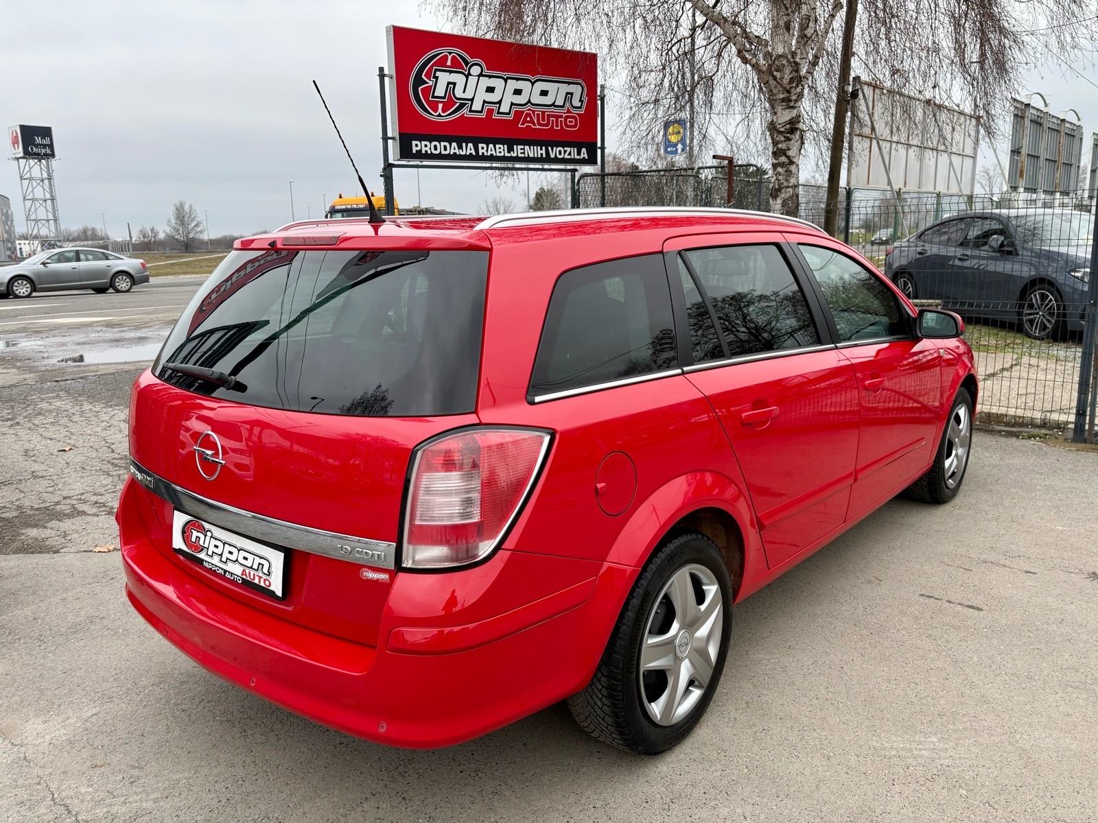 Opel Astra Karavan 1,9 CDTI REG:09/2026 - KLIMA - AUTOKREDIT, fotografija 6
