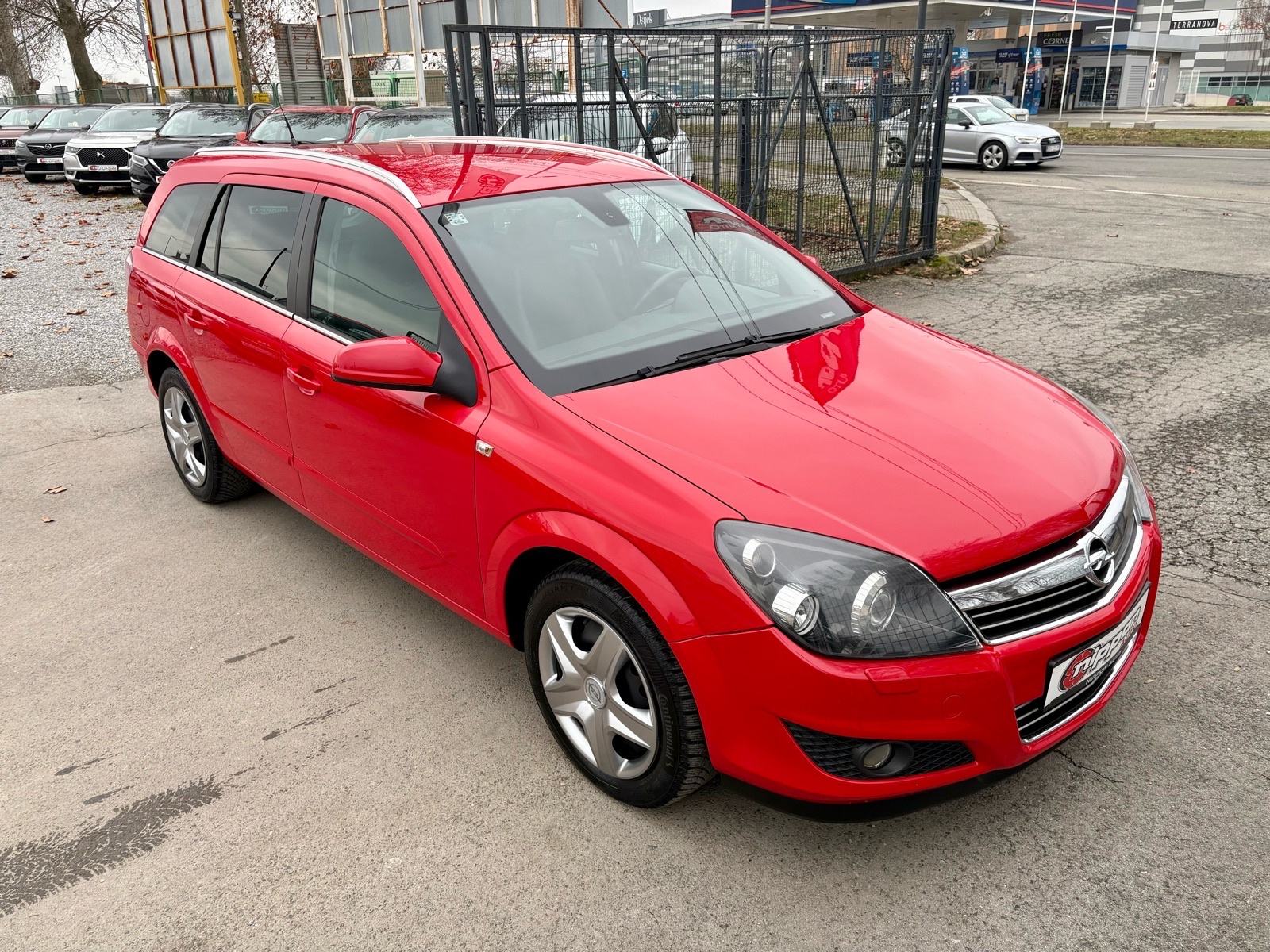 Opel Astra Karavan 1,9 CDTI REG:09/2026 - KLIMA - AUTOKREDIT, fotografija 8