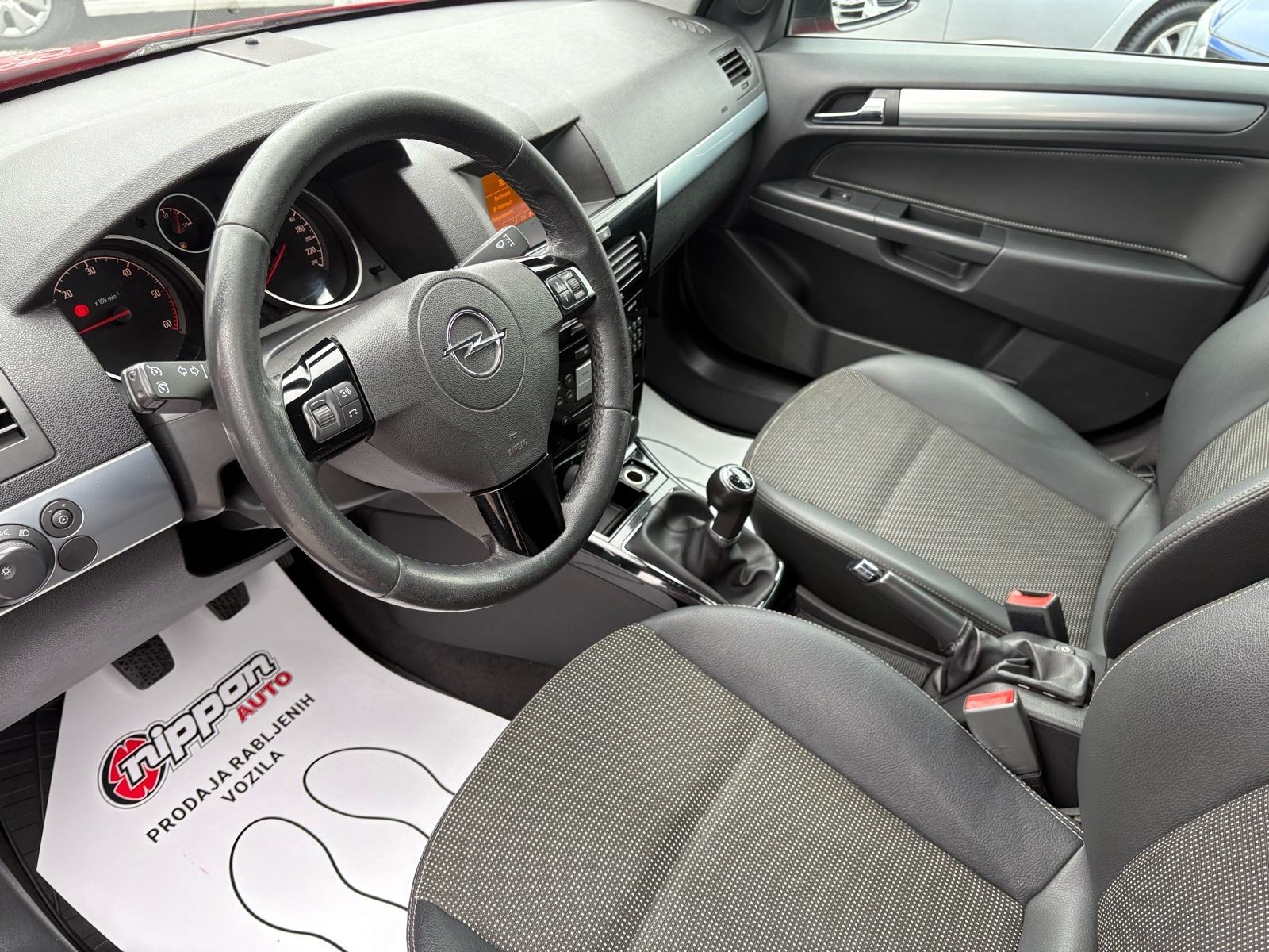 Opel Astra Karavan 1,9 CDTI REG:09/2026 - KLIMA - AUTOKREDIT, fotografija 10