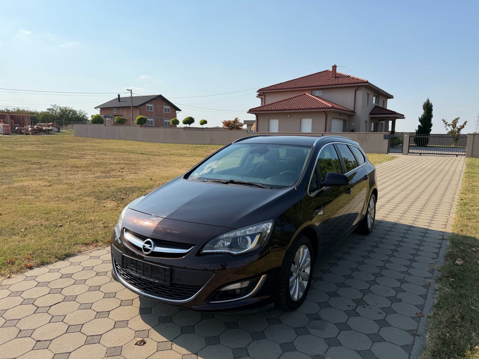 Opel Astra Karavan 2,0 CDTI, fotografija 6