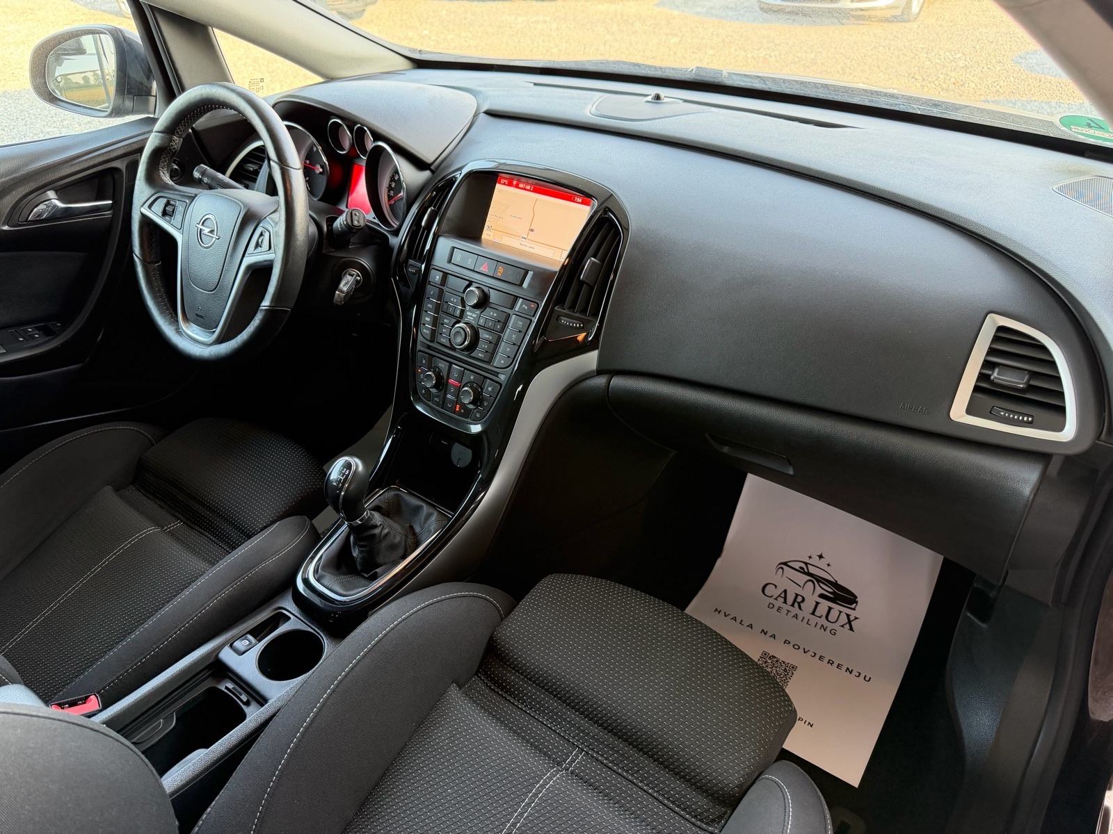 Opel Astra Karavan 2,0 CDTI, fotografija 12