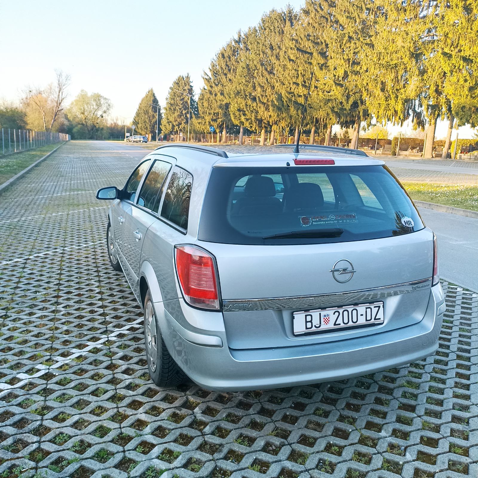 Opel Astra Karavan ASTRA , 1.6 16V, TWINPORT AUTOMATIK automatik, fotografija 2