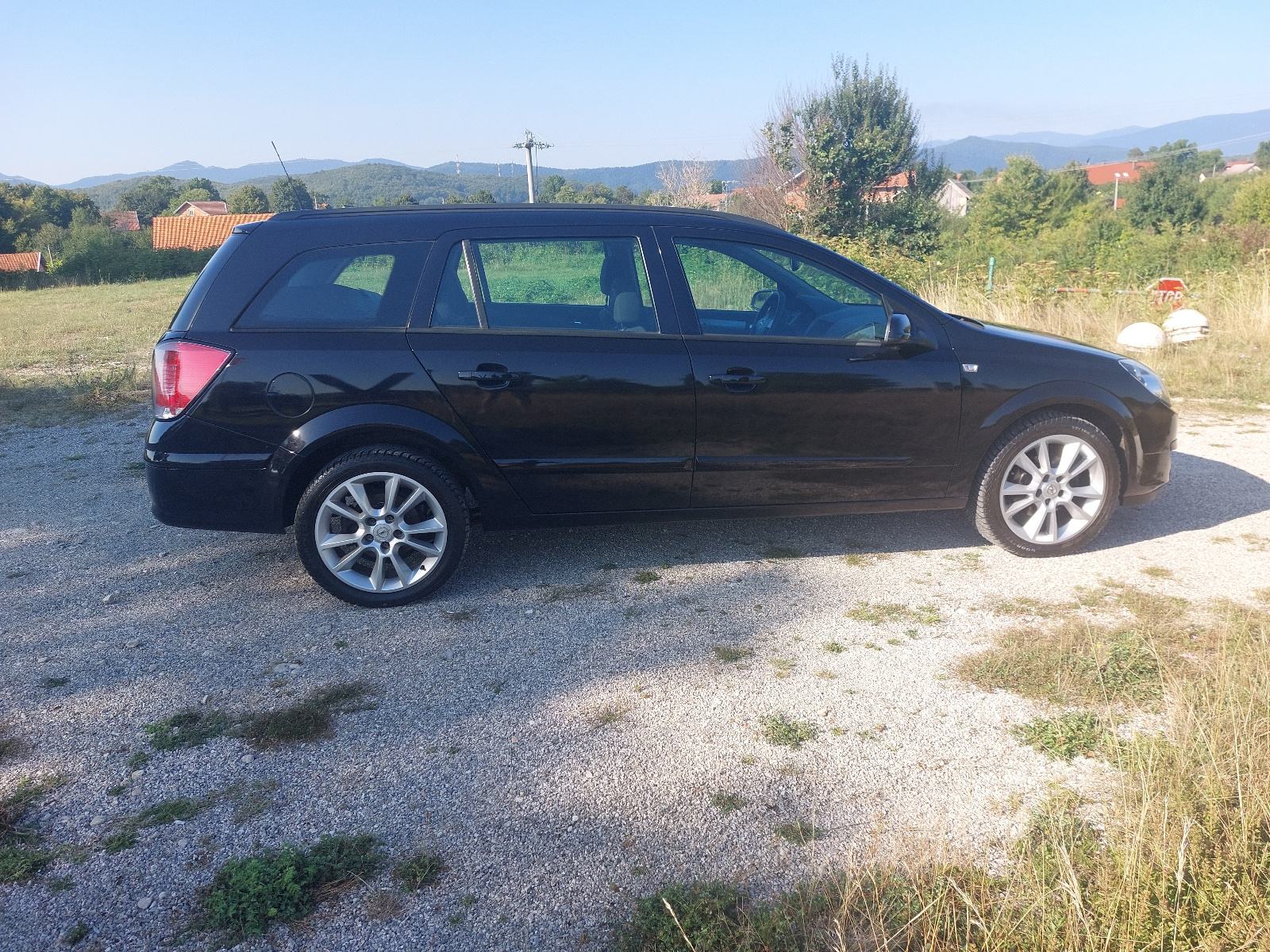 Opel Astra Karavan Caravan 1,7 CDTI Sport, fotografija 6