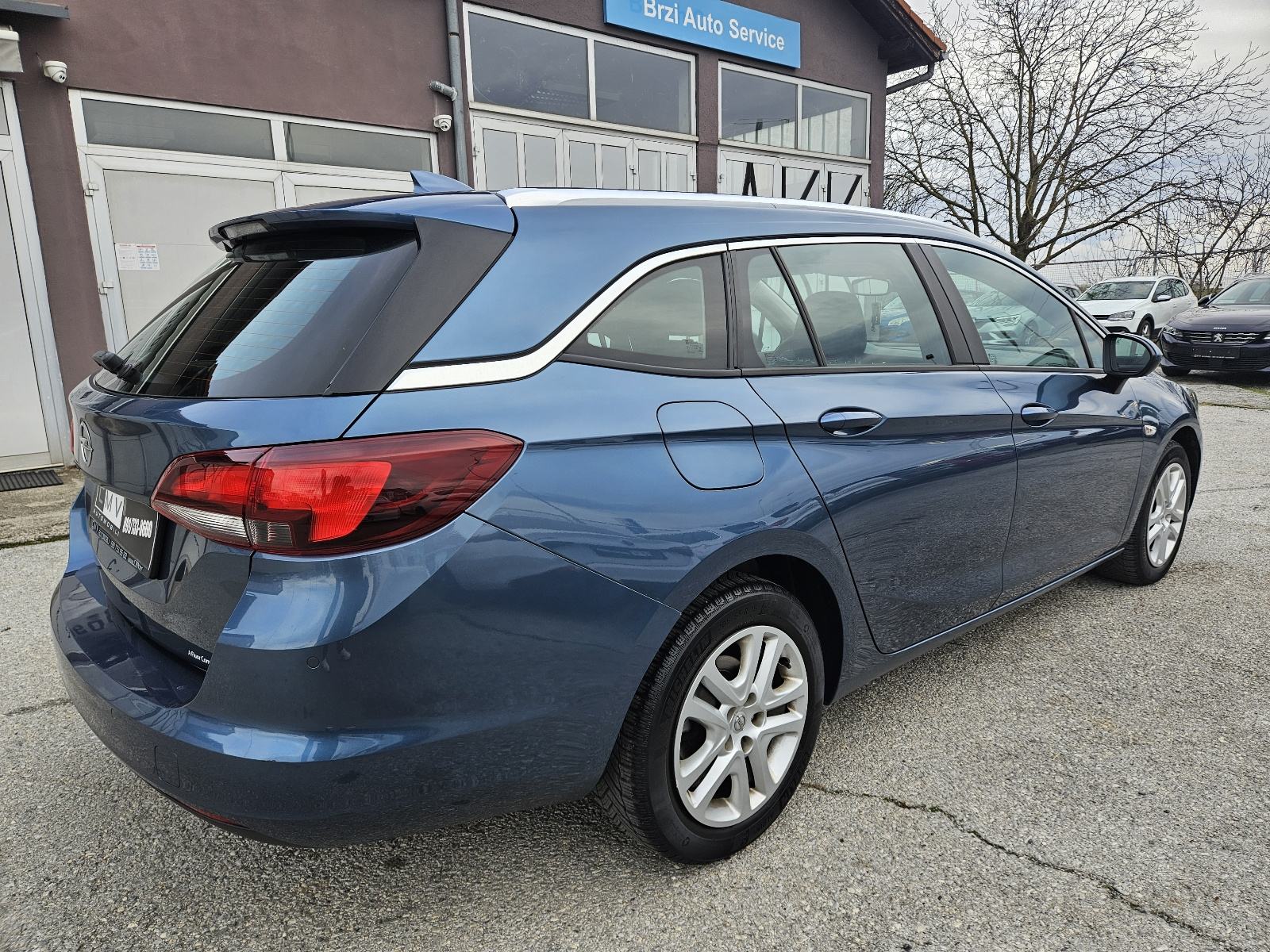 Opel Astra Karavan, fotografija 8