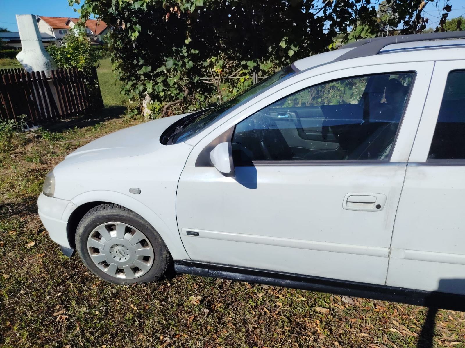 Opel Astra karavan, fotografija 8