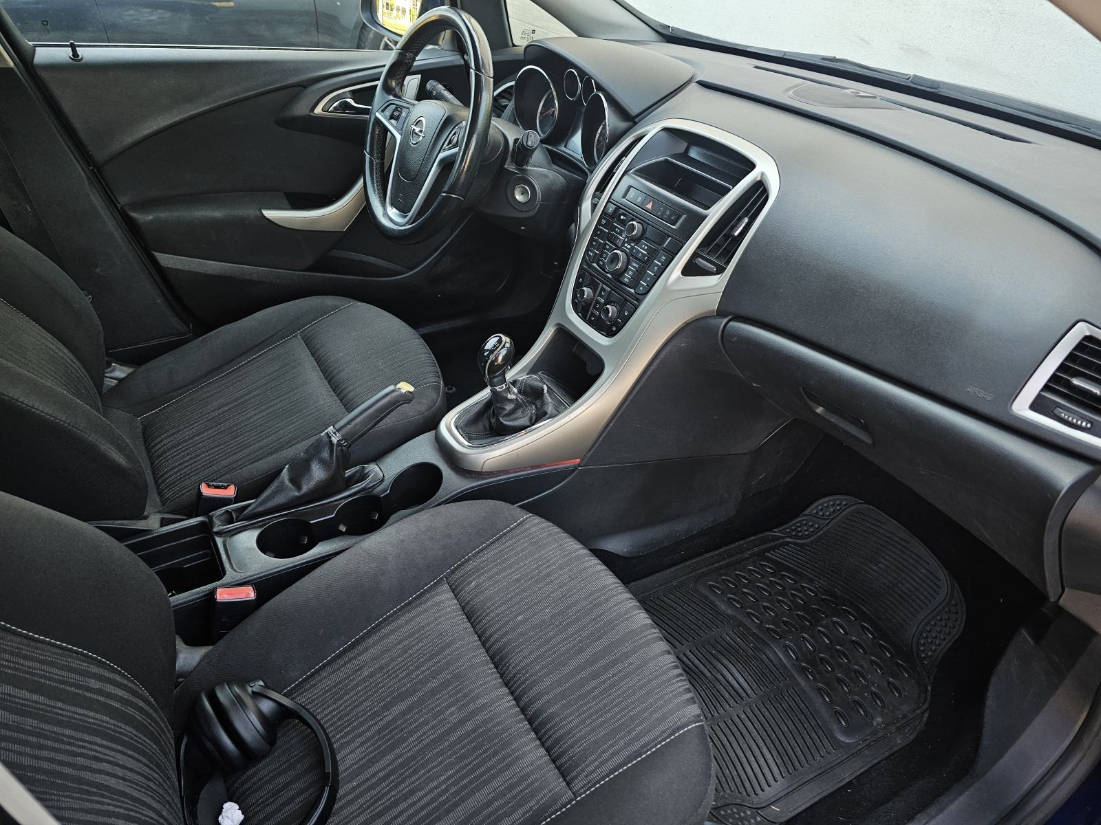 Opel Astra Karavan Sports 1,3 CDTI Registriran do 02/2026, fotografija 3