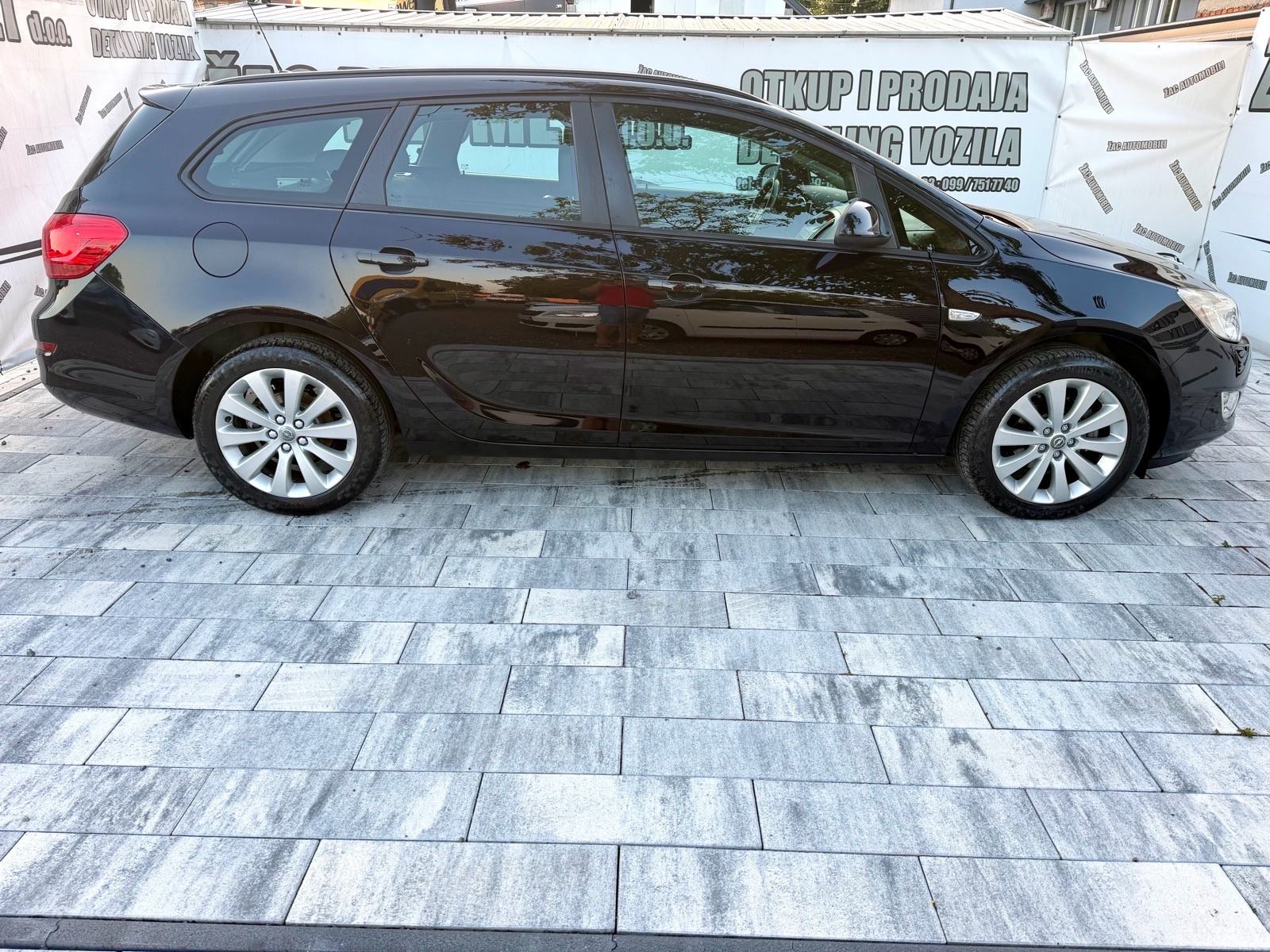 Opel Astra Karavan Sports 1,4 #HR AUTO# SERVISNA# KLIMA# KARTICE-36, fotografija 13