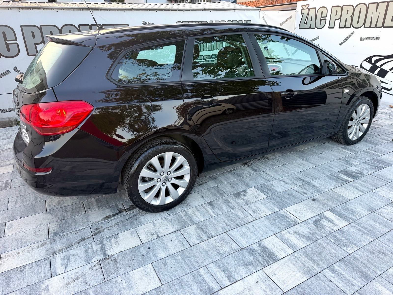 Opel Astra Karavan Sports 1,4 #HR AUTO# SERVISNA# KLIMA# KARTICE-36, fotografija 15