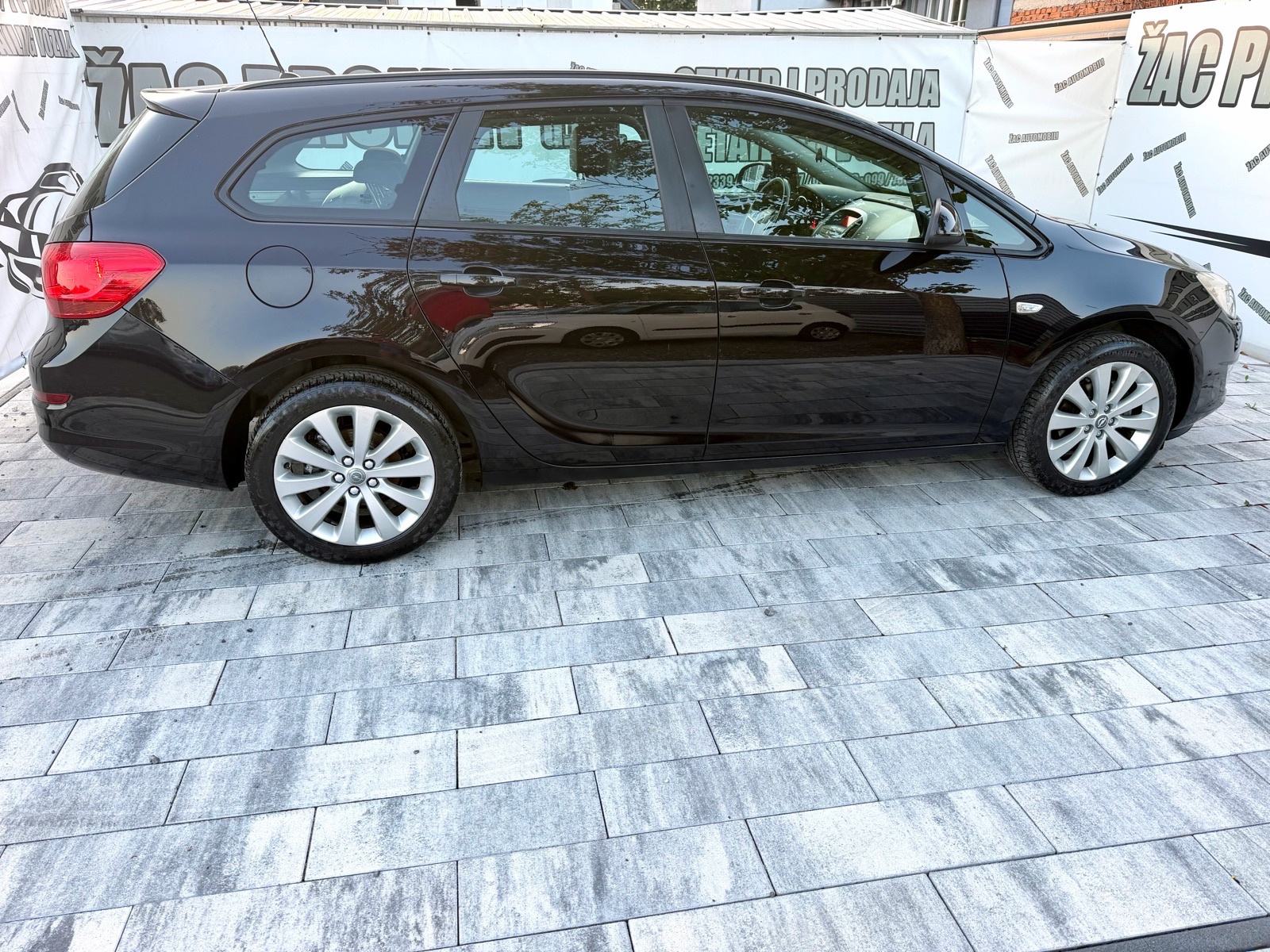 Opel Astra Karavan Sports 1,4 #HR AUTO# SERVISNA# KLIMA# KARTICE-36, fotografija 16