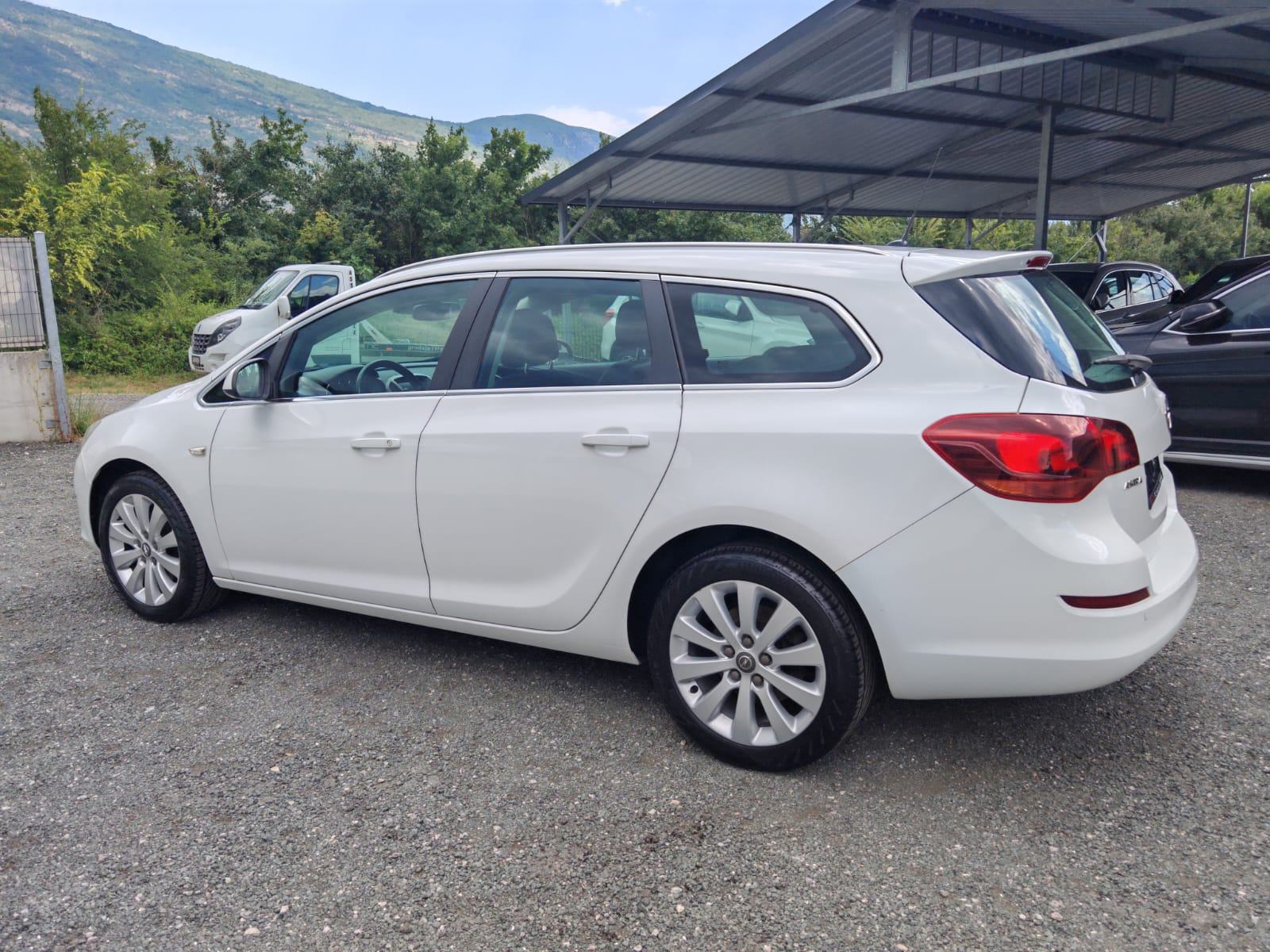 Opel Astra Sports 1,7 CDTI 125 ks COSMO oprema, servisna, KAO NOVA❗❗, fotografija 10