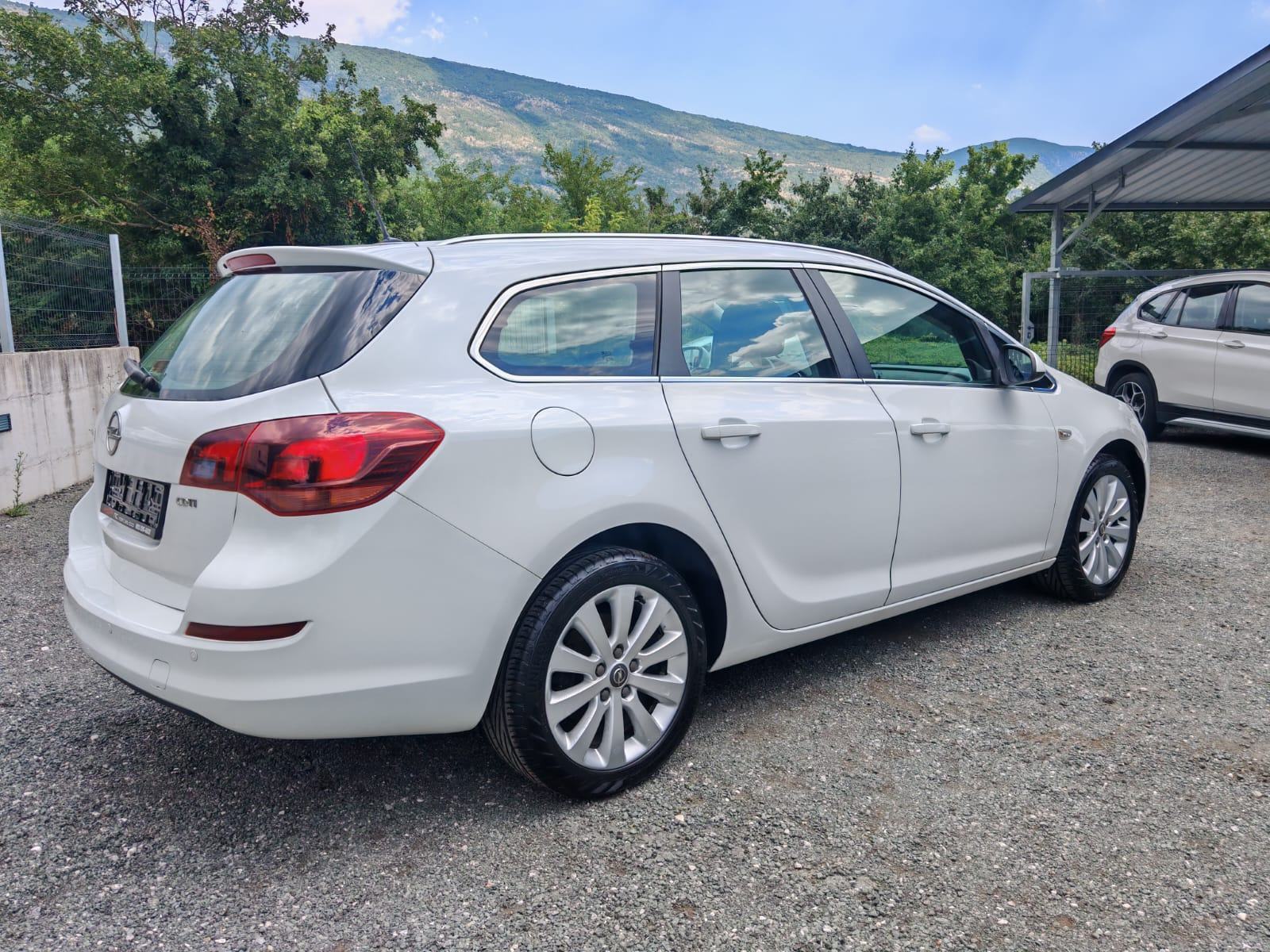 Opel Astra Sports 1,7 CDTI 125 ks COSMO oprema, servisna, KAO NOVA❗❗, fotografija 13