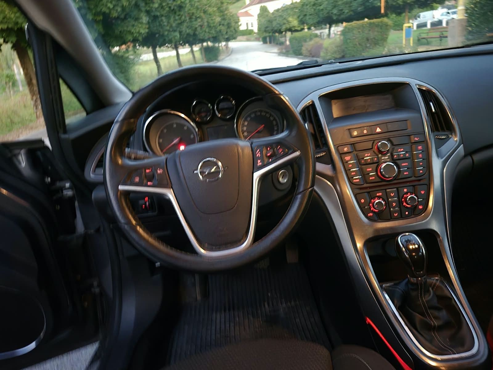 Opel Astra Karavan Sports 1,7 CDTI CLIMATRONIK DRUGI VLA TOP STANJE, fotografija 7