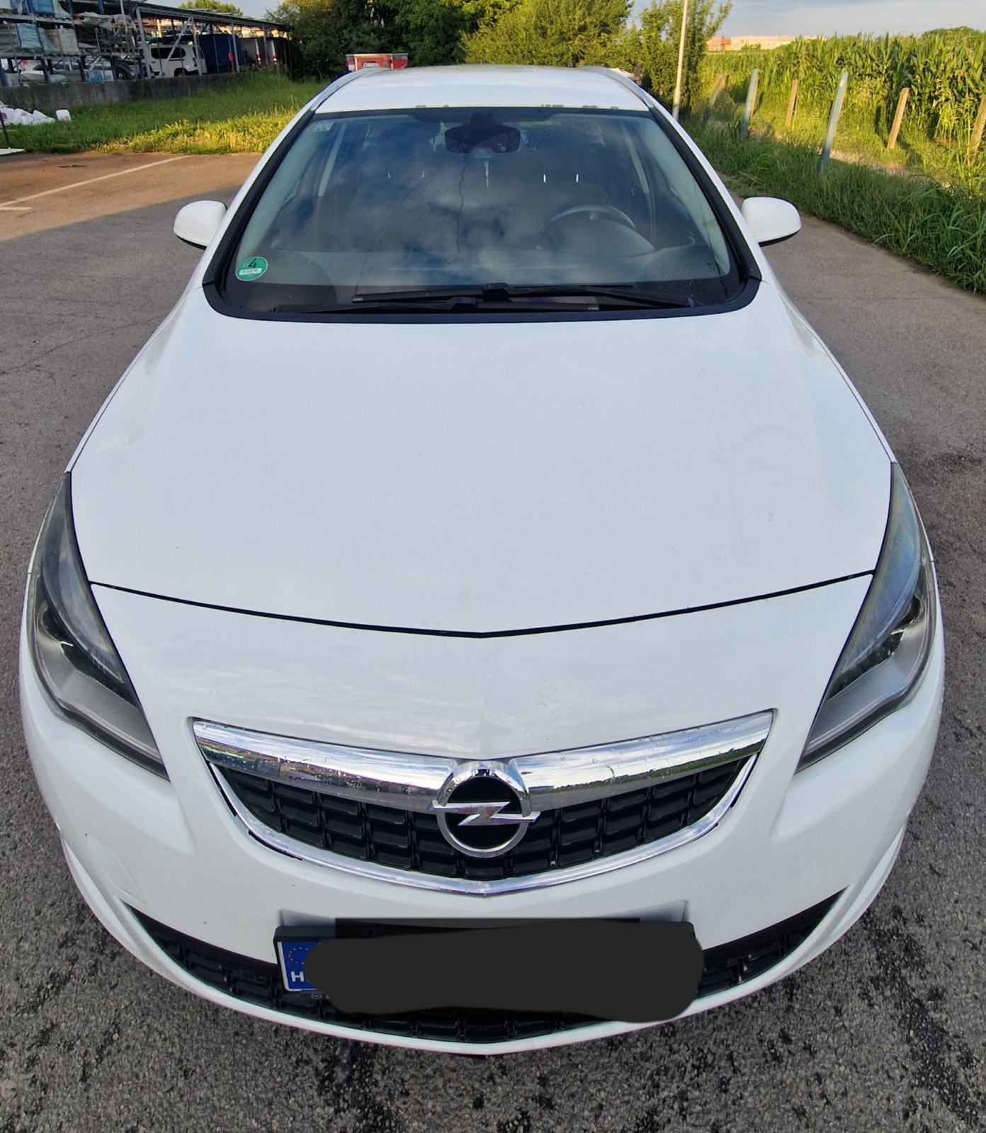 Opel Astra Karavan Sports 1,7 CDTI Sport, fotografija 2