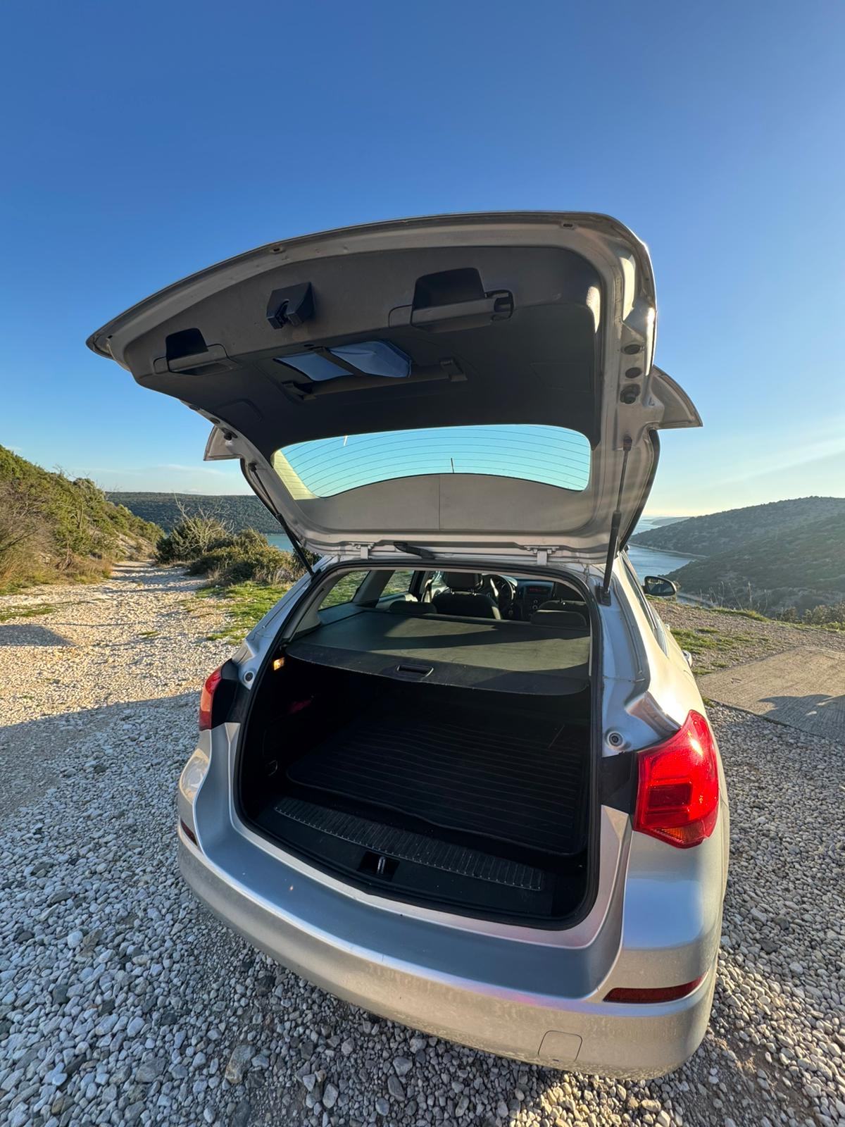 Opel Astra Karavan Sports 1,7 CDTI Sport, fotografija 3