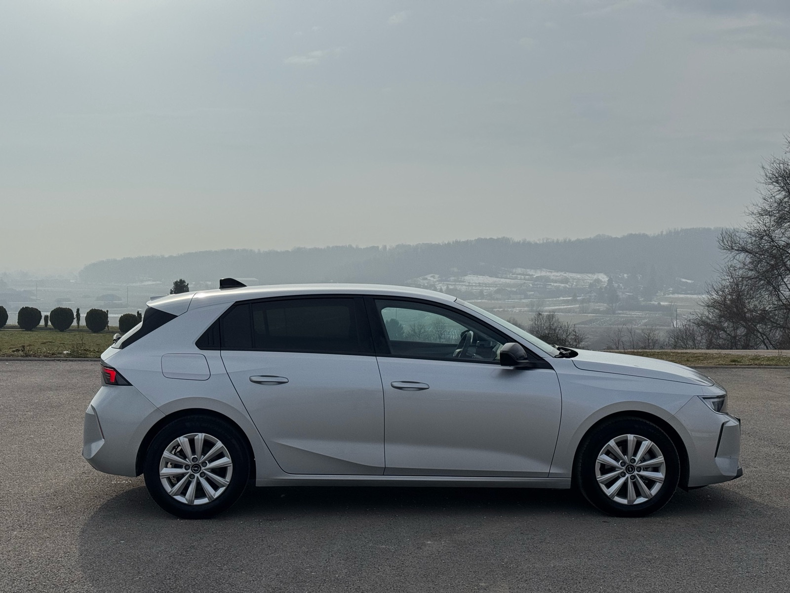 Opel Astra L 1,2Turbo, Bussines Edition, fotografija 4