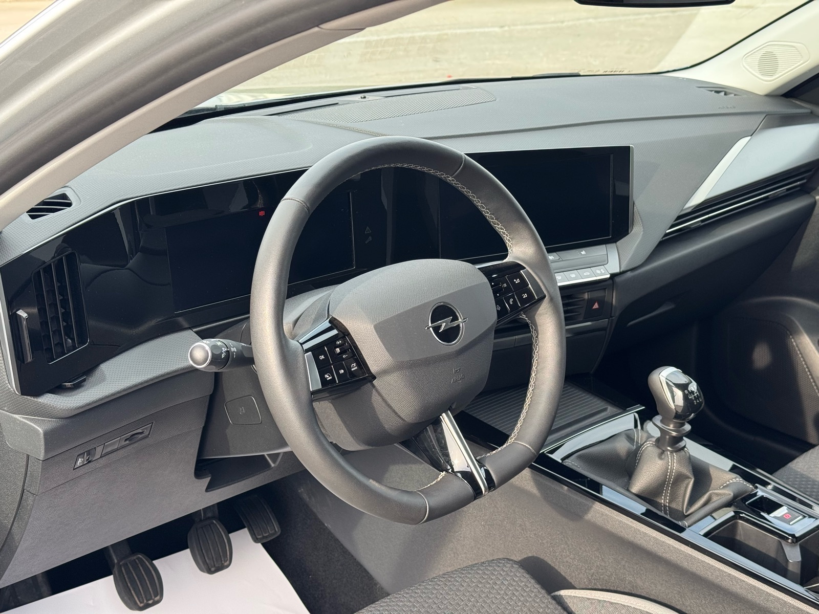 Opel Astra L 1,2Turbo, Bussines Edition, fotografija 10