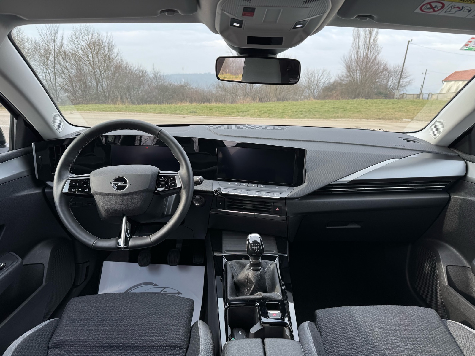 Opel Astra L 1,2Turbo, Bussines Edition, fotografija 17