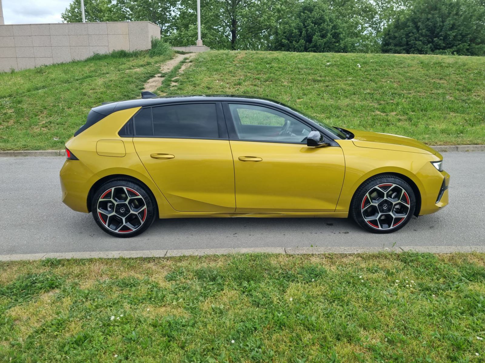 Opel Astra Opel Astra Gs 1.6 Turbo Plug-in Hybrid automatik 181KS!, fotografija 5