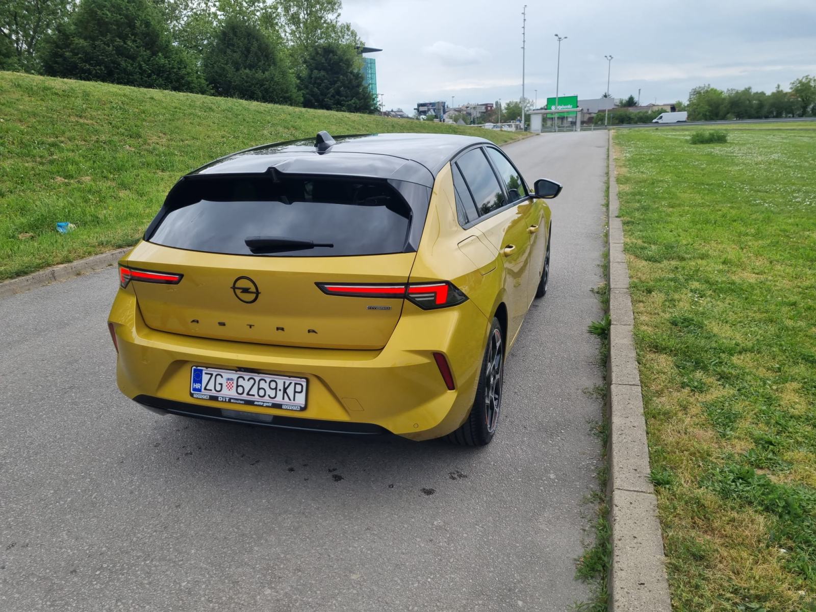 Opel Astra Opel Astra Gs 1.6 Turbo Plug-in Hybrid automatik 181KS!, fotografija 4