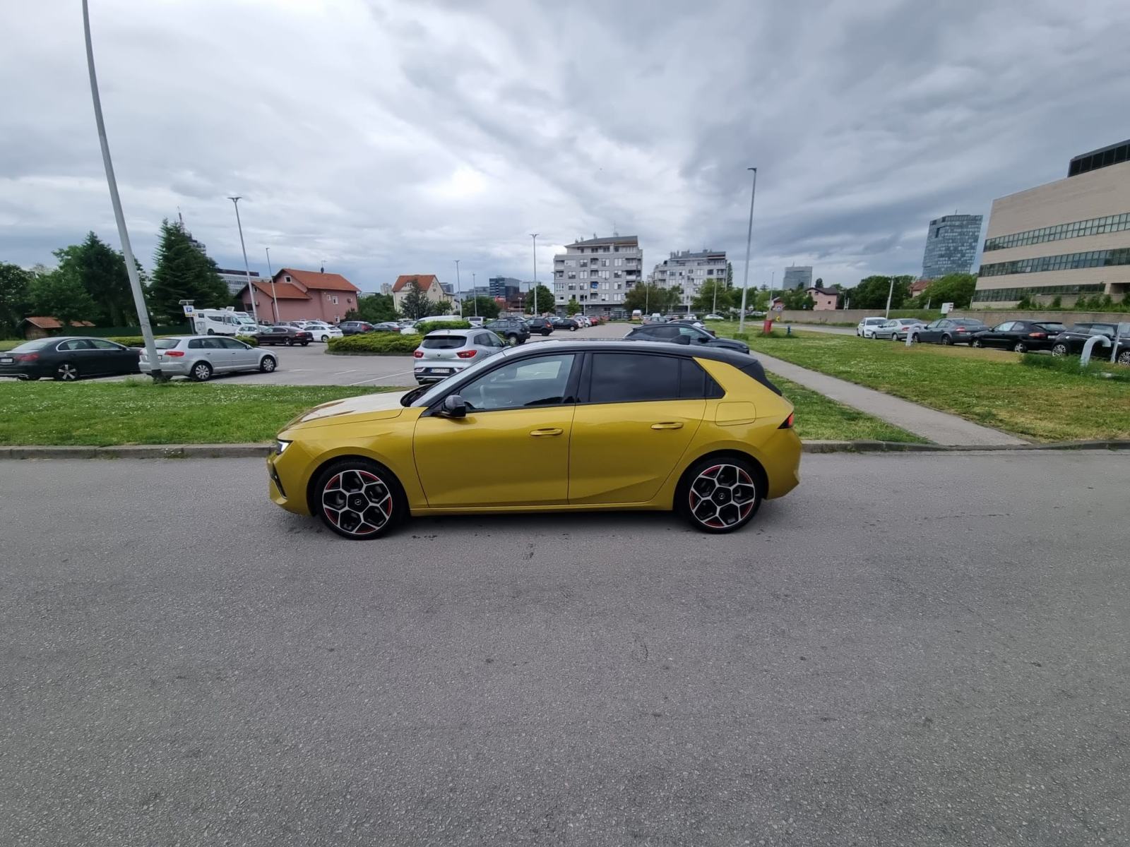 Opel Astra Opel Astra Gs 1.6 Turbo Plug-in Hybrid automatik 181KS!, fotografija 2