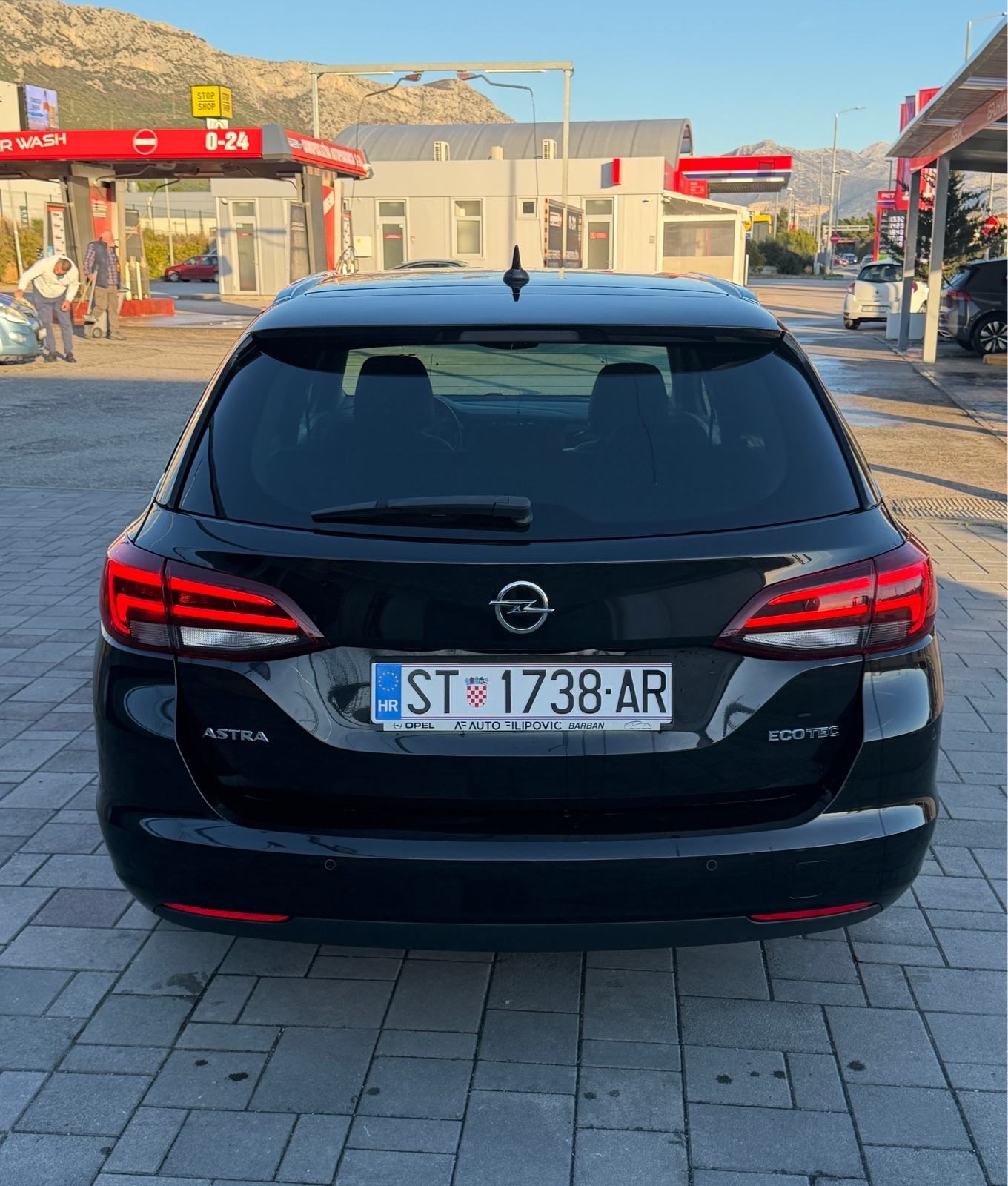 Opel Astra Sporst Tourer 1.0 Benz, Top Stanje, Mnogo Opreme, fotografija 7