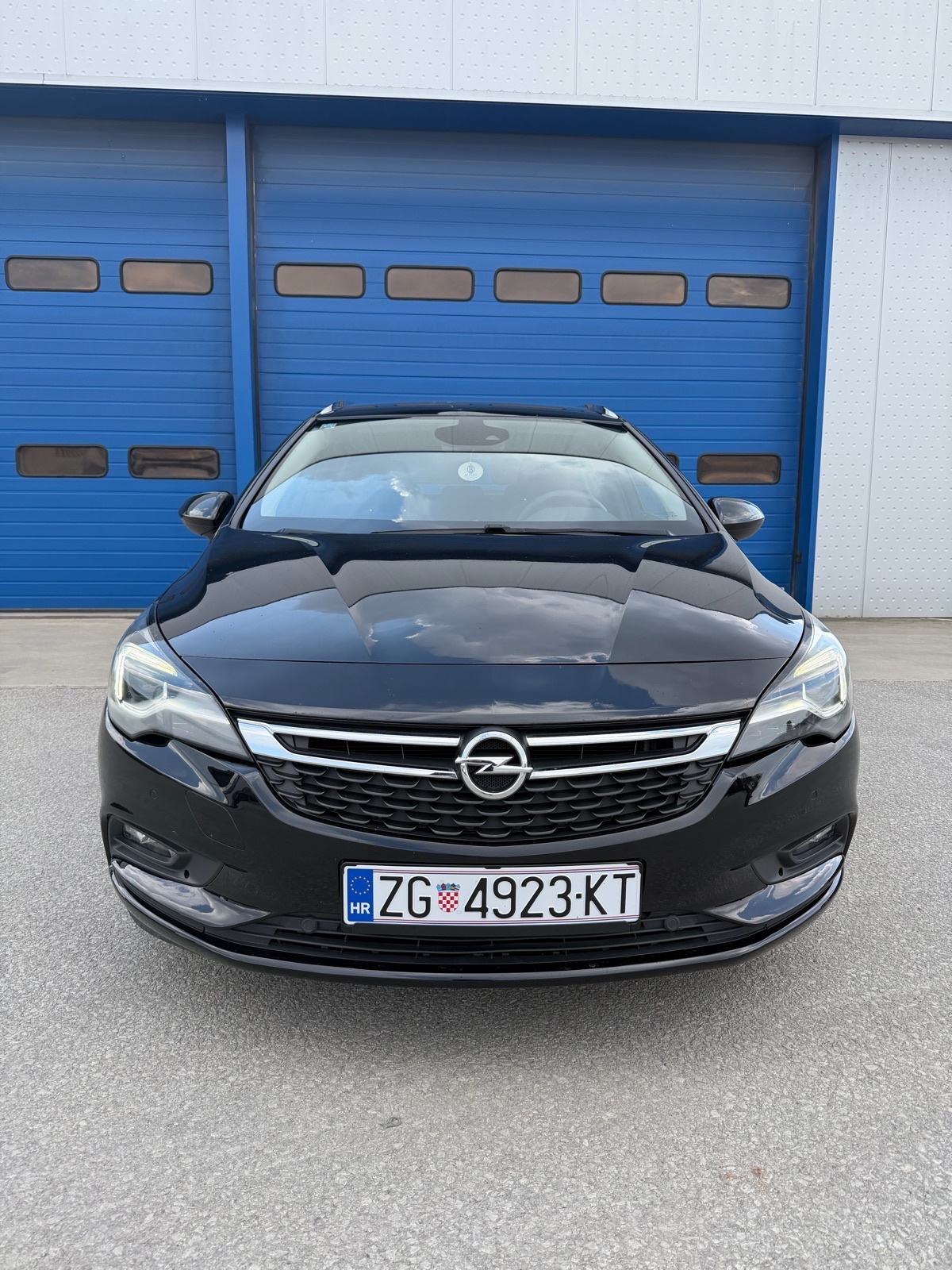 Opel Astra Sport Tourer Benzin u Pdv-u Ful oprema 113tkm 2019 euro6, fotografija 2