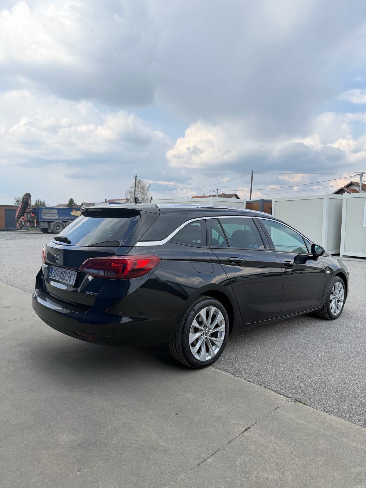 Opel Astra Sport Tourer Benzin u Pdv-u Ful oprema 113tkm 2019 euro6, fotografija 4