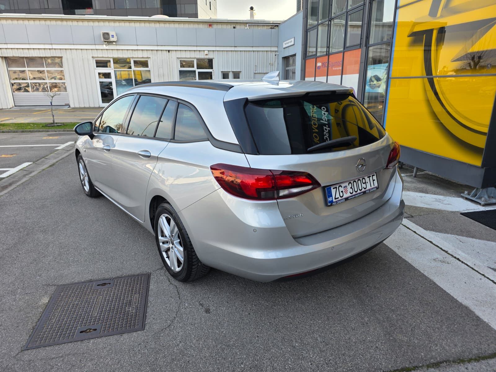 Opel Astra ST Dynamic 1.6 CDTI 81kw, fotografija 9
