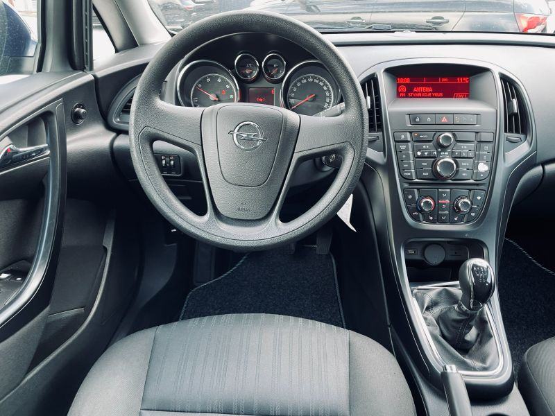 Opel Astra Tourer 1,3 CDTI *ENYOJ*KLIMA*SERVISNA*1.VL, fotografija 12