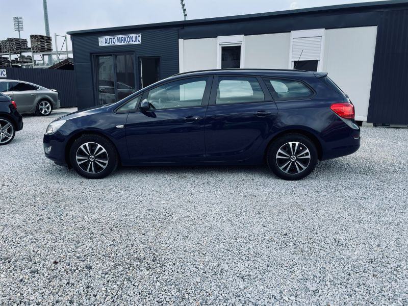 Opel Astra Tourer 1,3 CDTI *ENYOJ*KLIMA*SERVISNA*1.VL, fotografija 7