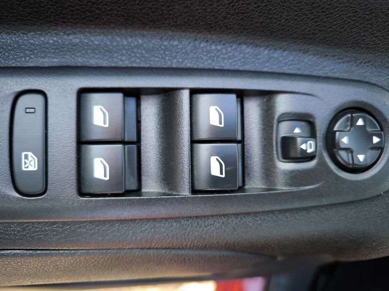 Opel Combo 1,2* 115ks*Klima*Tempomat*Kuka za vuču*, fotografija 10