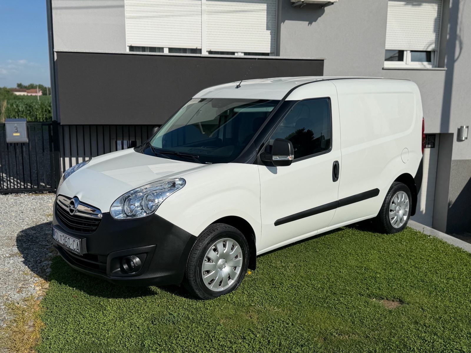Opel Combo 1,4 Benzin - samo 30.000 km! Moguca zamjena!, fotografija 3