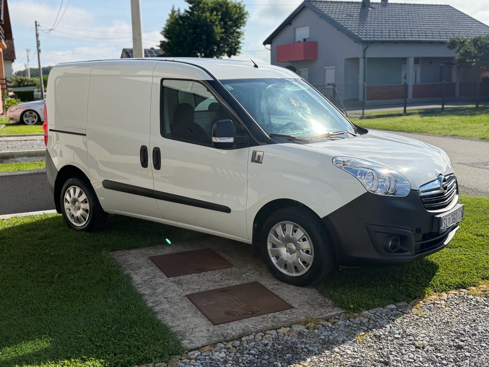 Opel Combo 1,4 Benzin - samo 30.000 km! Moguca zamjena!, fotografija 4