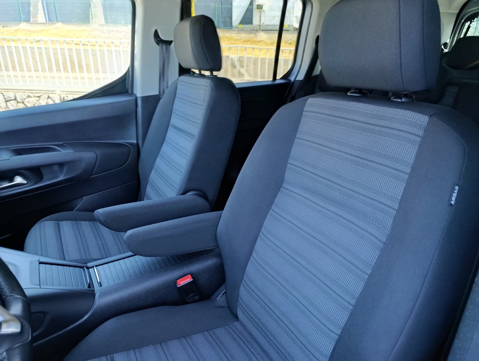 Opel Combo 1.5 CDTi Life, 7 sjedala, tempomat, jamstvo 1.g., fotografija 18