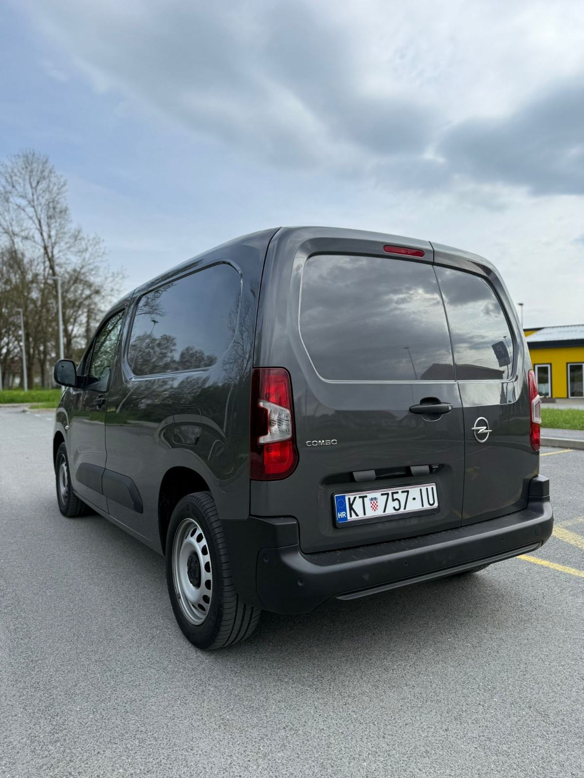 Opel Combo 1,5 D L1H1, fotografija 5