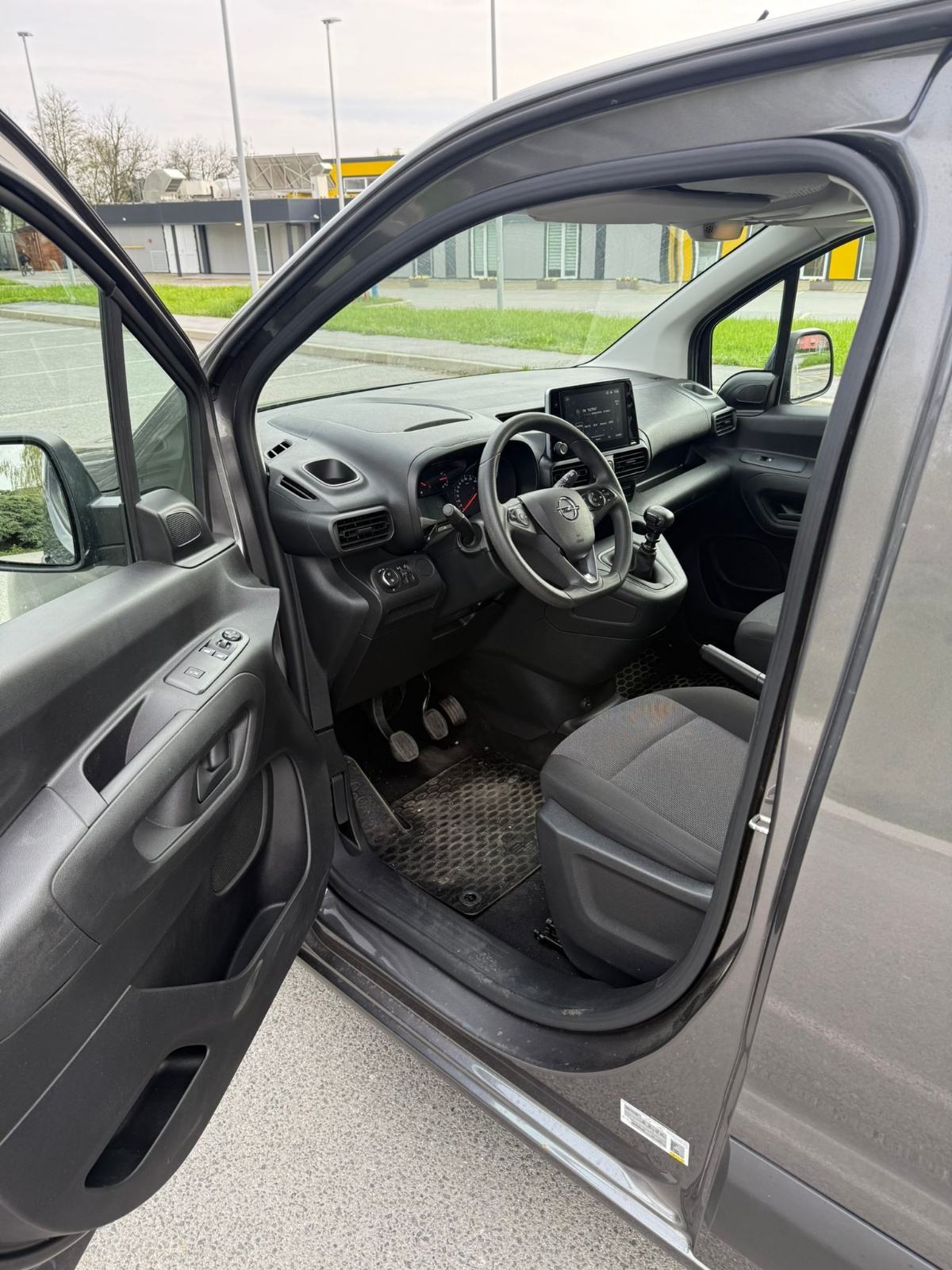 Opel Combo 1,5 D L1H1, fotografija 8