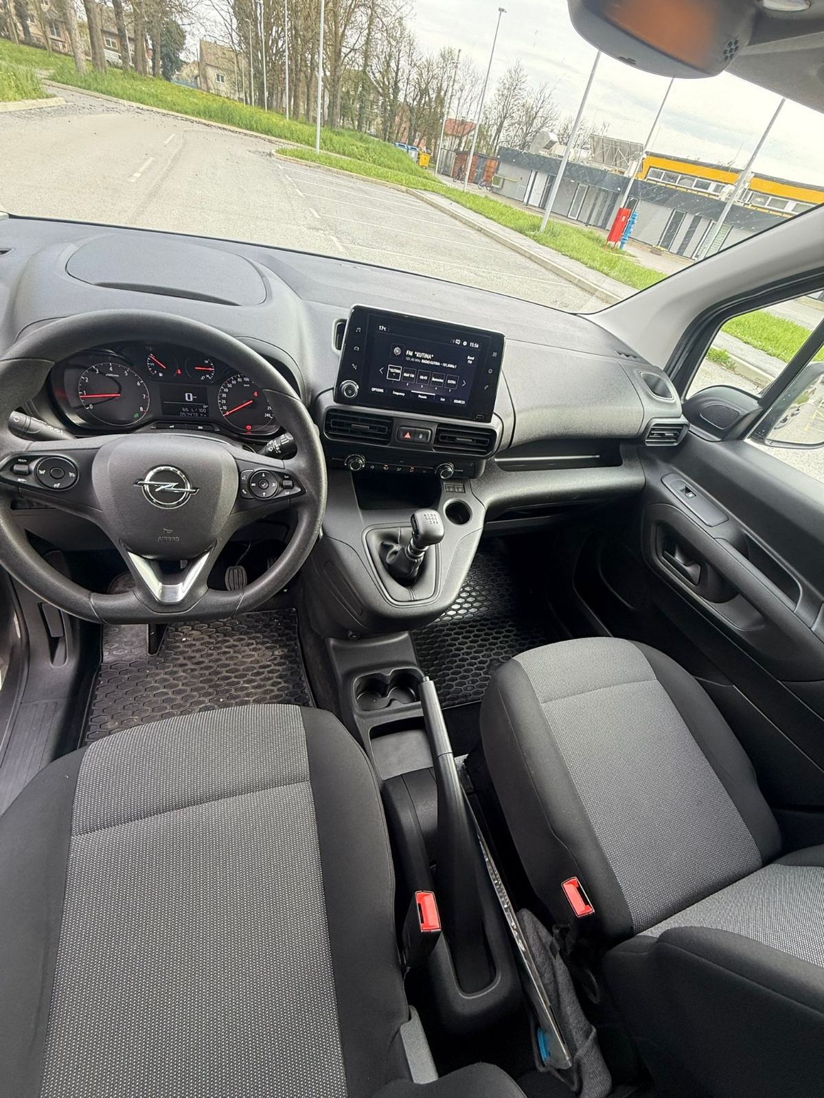 Opel Combo 1,5 D L1H1, fotografija 6