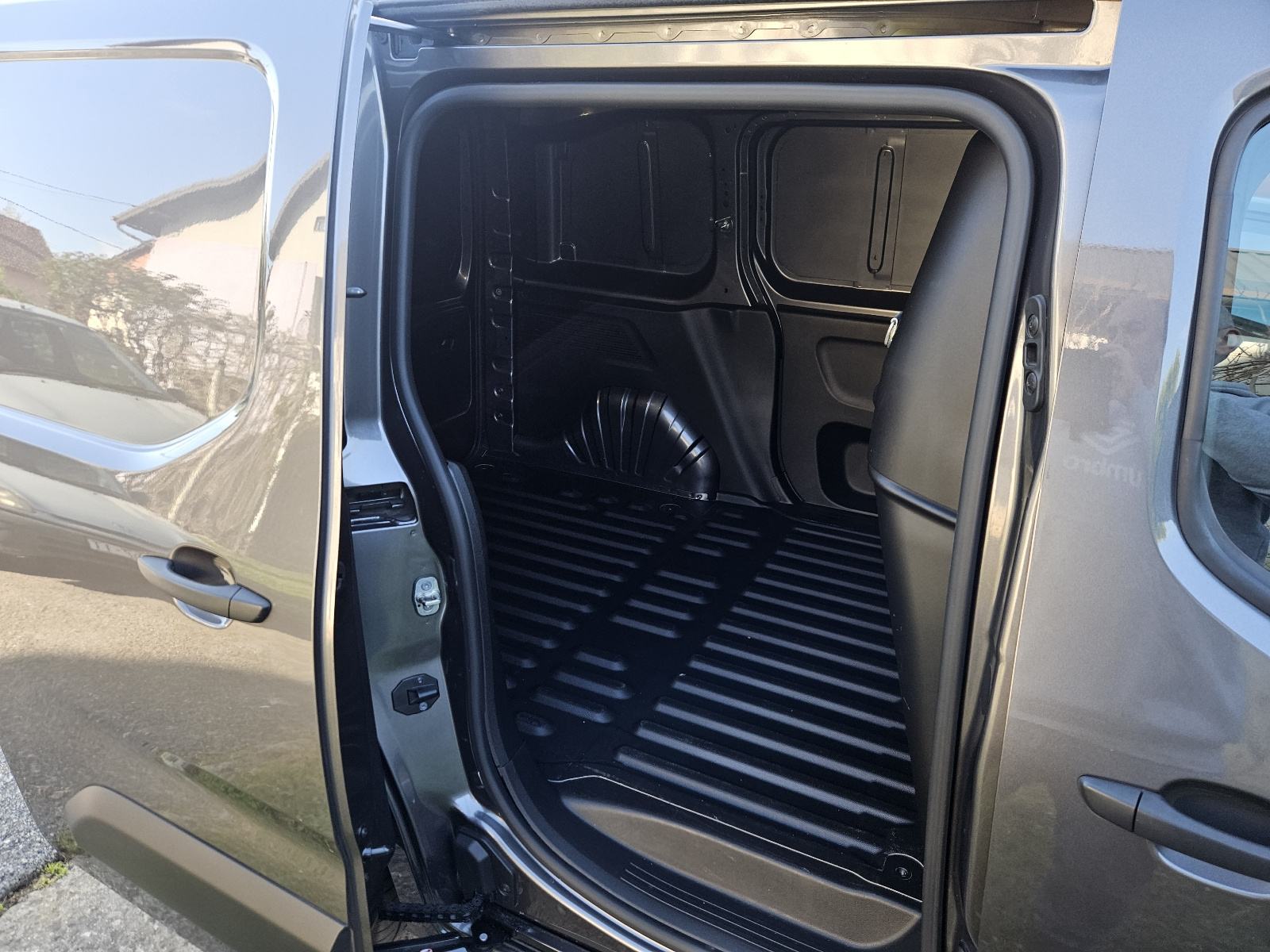 Opel Combo 1,5 D L1H1, fotografija 13