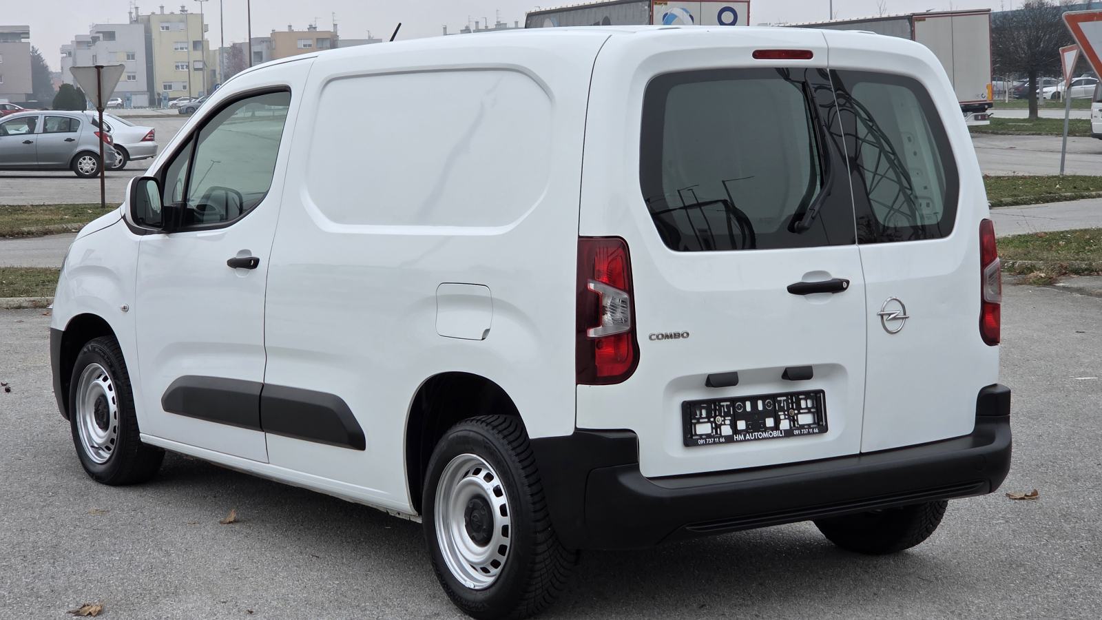 Opel Combo 1,5 CDTi VAN, 102ks, klima, 81000km, hr.auto, 2021.g.PDV-u, fotografija 6