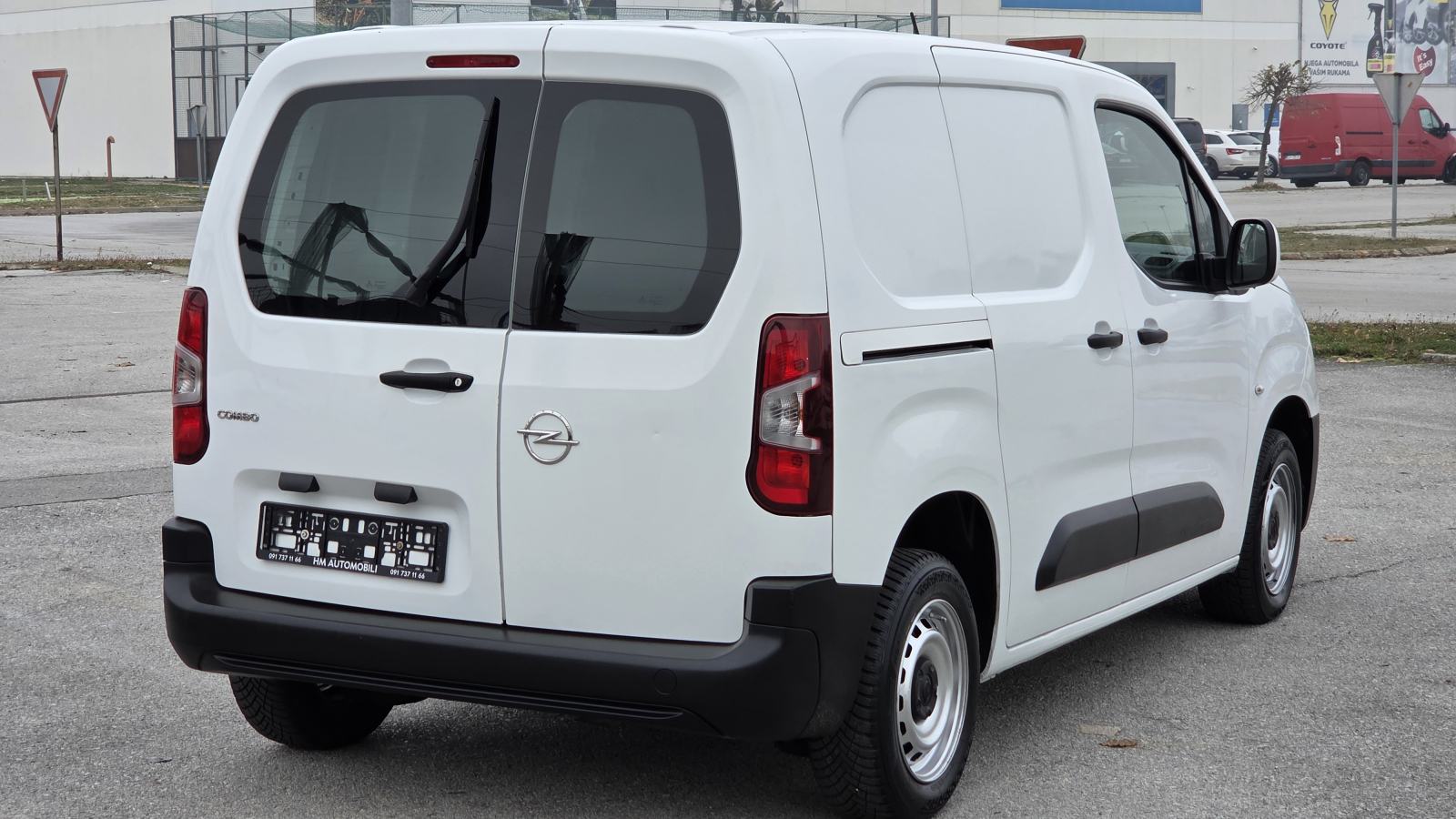Opel Combo 1,5 CDTi VAN, 102ks, klima, 81000km, hr.auto, 2021.g.PDV-u, fotografija 8