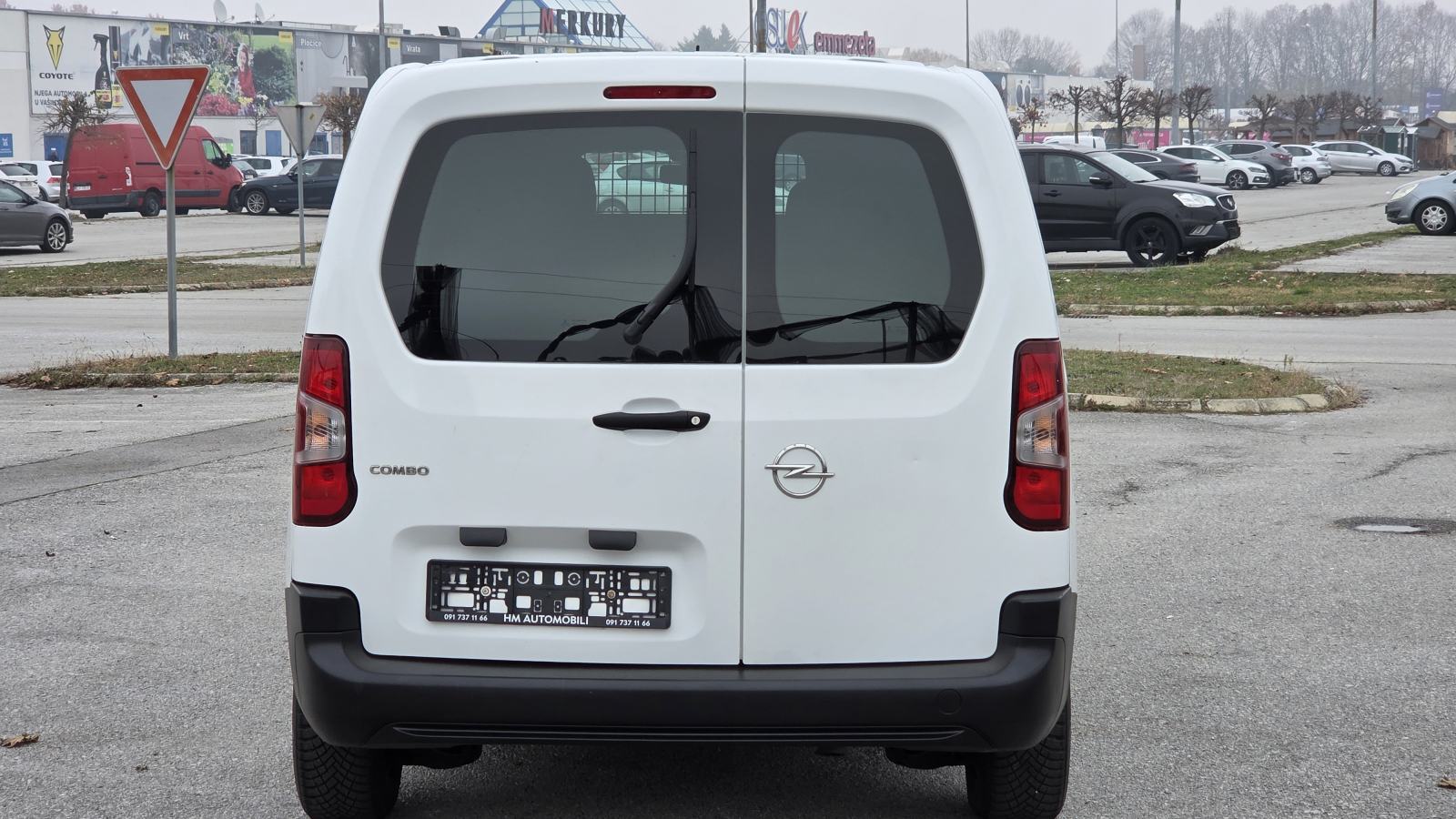 Opel Combo 1,5 CDTi VAN, 102ks, klima, 81000km, hr.auto, 2021.g.PDV-u, fotografija 7
