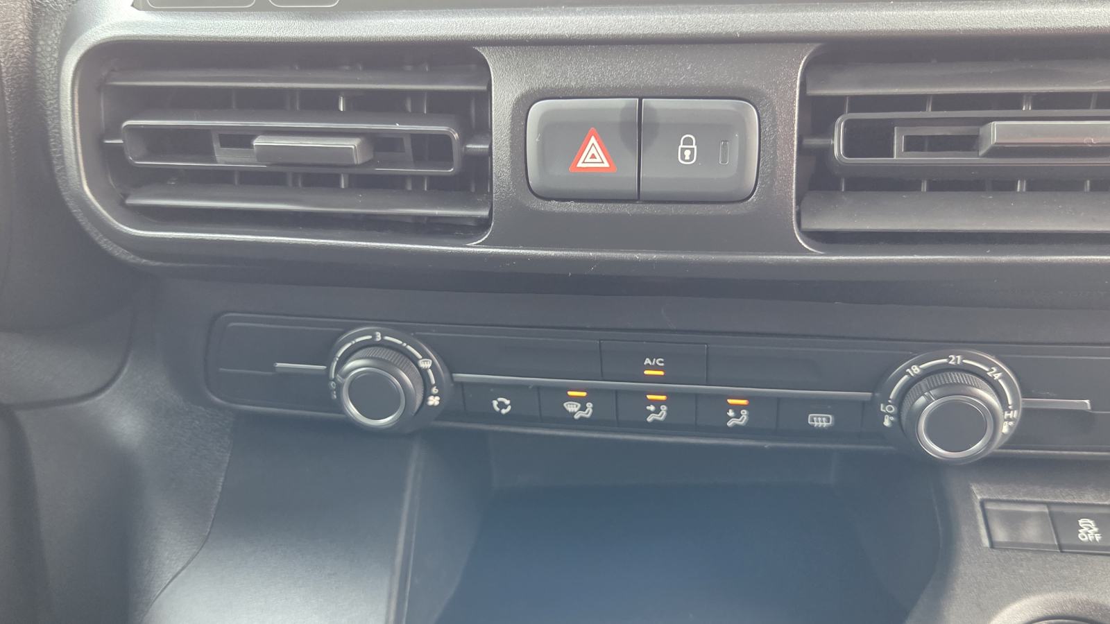 Opel Combo 1,5 CDTi VAN, 102ks, klima, 81000km, hr.auto, 2021.g.PDV-u, fotografija 19