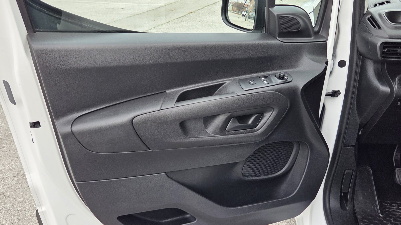 Opel Combo 1,5 CDTi VAN, 102ks, klima, 81000km, hr.auto, 2021.g.PDV-u, fotografija 16