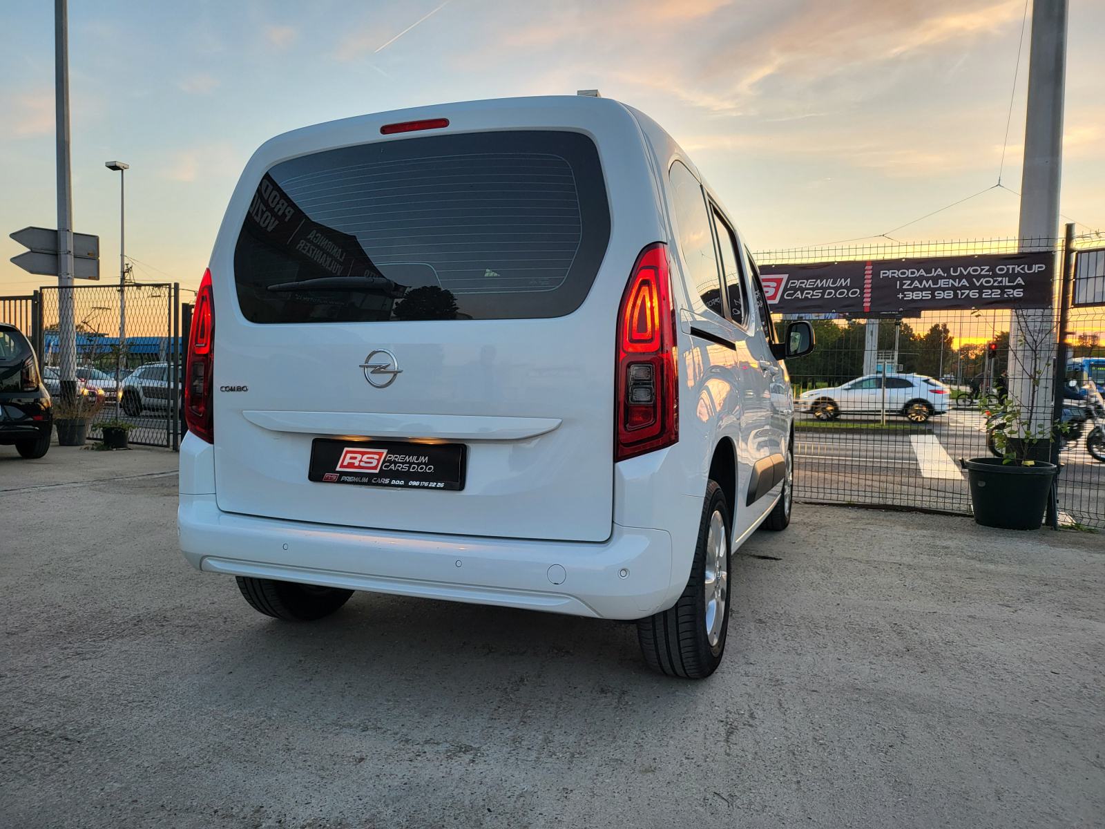 OPEL COMBO 1,5D 100KS, 43 TKM, 5 SJEDALA, REGA, KLIMA, ALU16, SERVISNA, fotografija 8