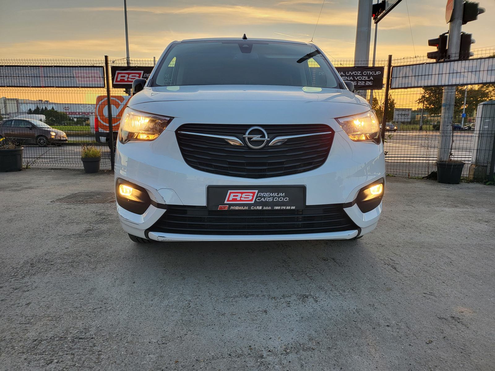 OPEL COMBO 1,5D 100KS, 43 TKM, 5 SJEDALA, REGA, KLIMA, ALU16, SERVISNA, fotografija 4