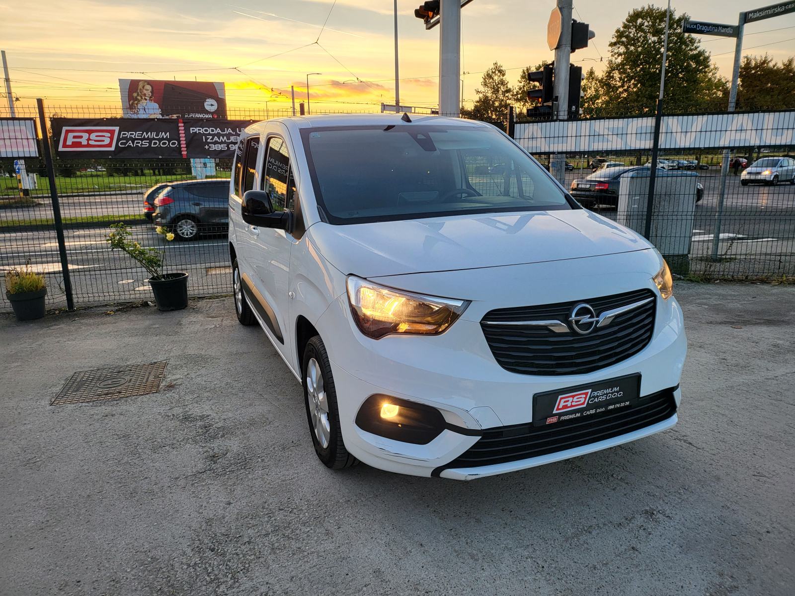 OPEL COMBO 1,5D 100KS, 43 TKM, 5 SJEDALA, REGA, KLIMA, ALU16, SERVISNA, fotografija 5