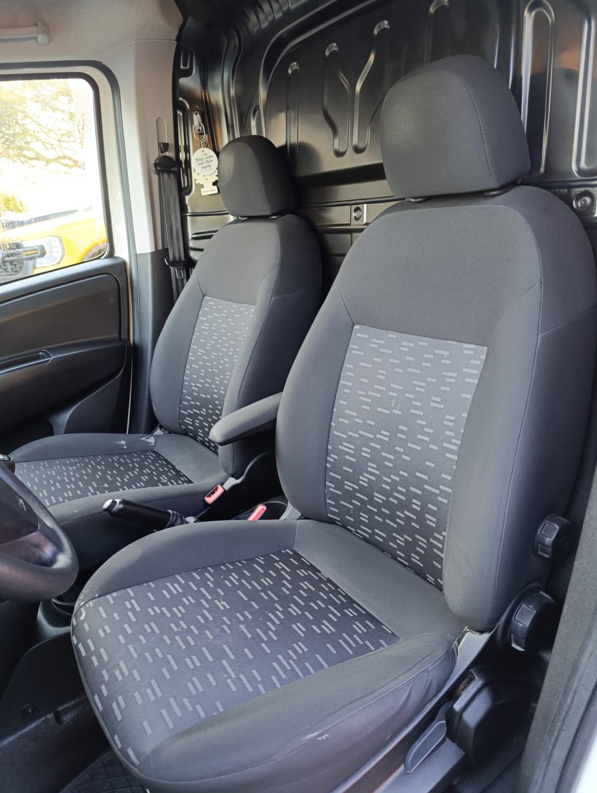 Opel Combo 1,6 CDTI L2H1, fotografija 10