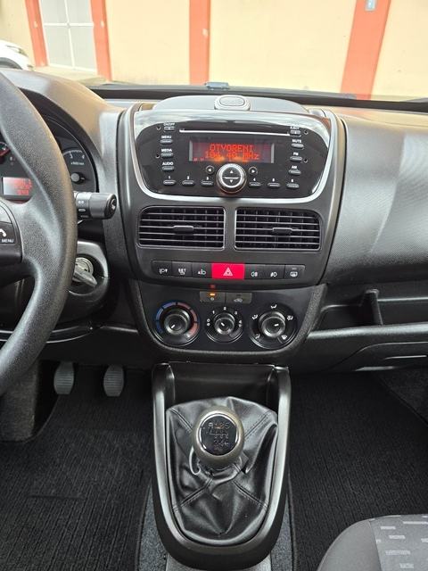 OPEL COMBO MAXI 1.6 CDTI N1+5 SJEDALA-KLIMA-1VL-SERVISNA-POTVRDA KM, fotografija 20